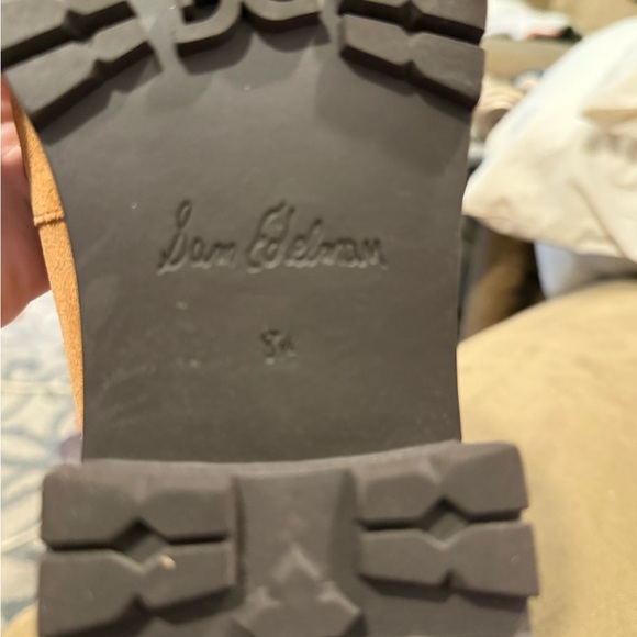 Sam Edelman Suede Loafers with Gold Chain size 8.5 - Picture 7 of 7